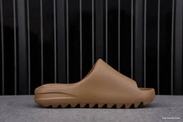 G55492 Core Slide Yeezy Adidas 0617
